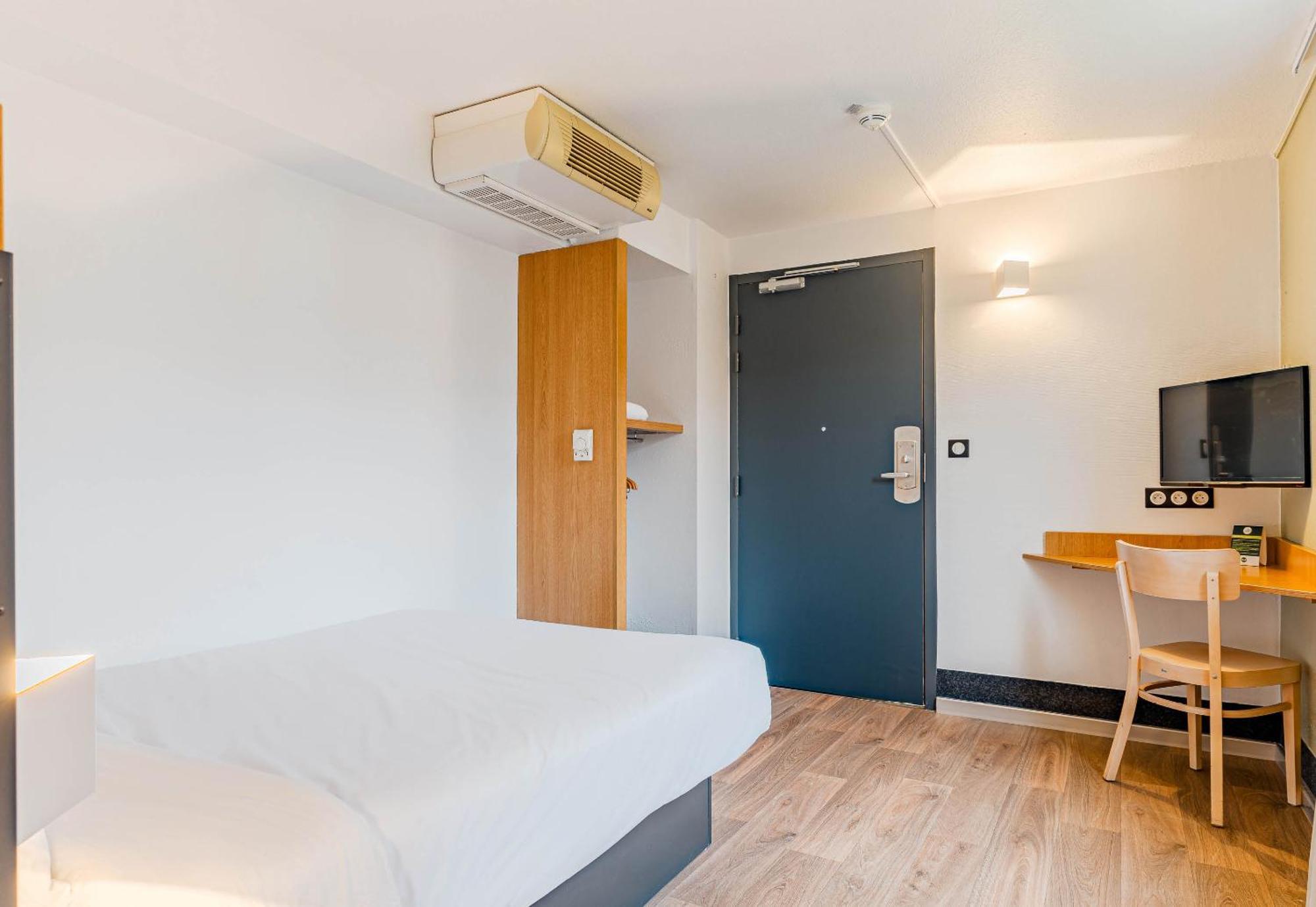 B&B Hotel Poitiers 3 Futuroscope Chasseneuil-du-Poitou Ngoại thất bức ảnh