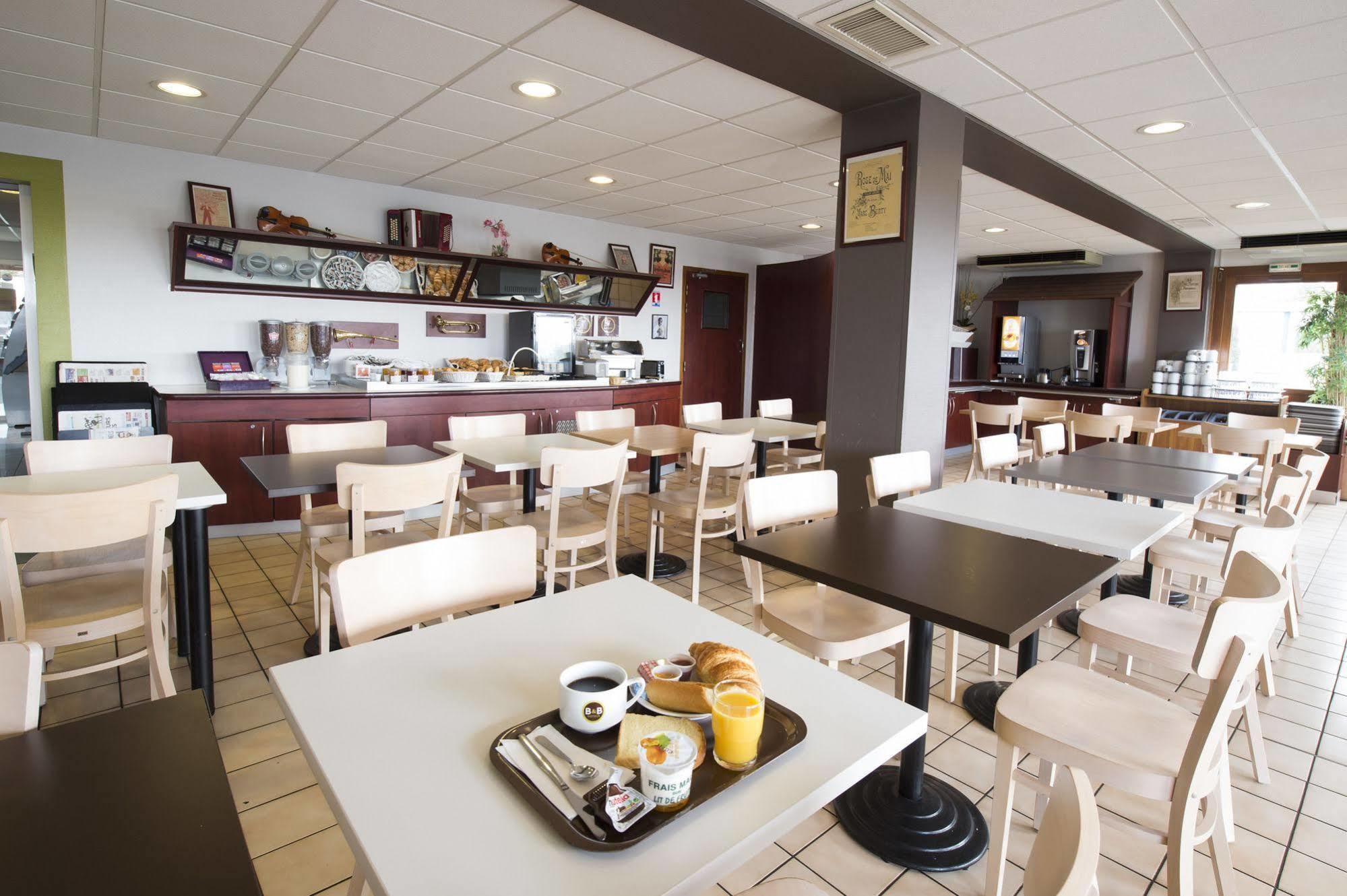 B&B Hotel Poitiers 3 Futuroscope Chasseneuil-du-Poitou Ngoại thất bức ảnh